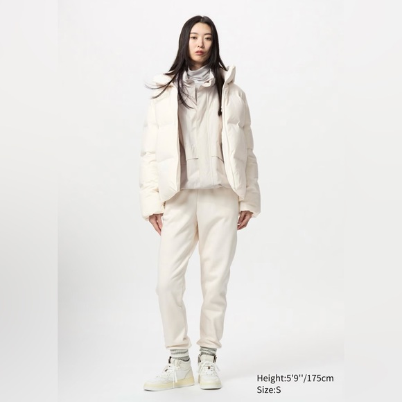 Uniqlo Jackets & Blazers - UNIQLO Off-White Seamless Down-Filled Parka Puffer Jacket